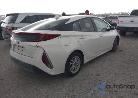 2018 Toyota Prius Prime Premium из США, поврежденный, VIN JTDKARFP0J3084142